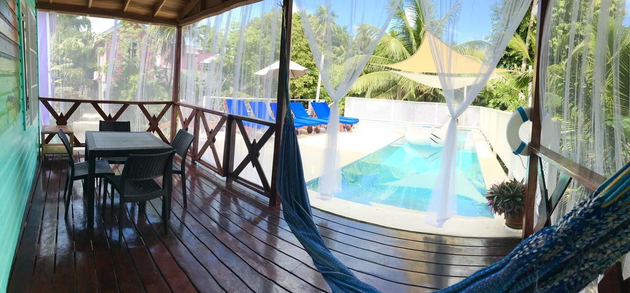 Hummingbirds Cabins Caye Caulker Esterno foto
