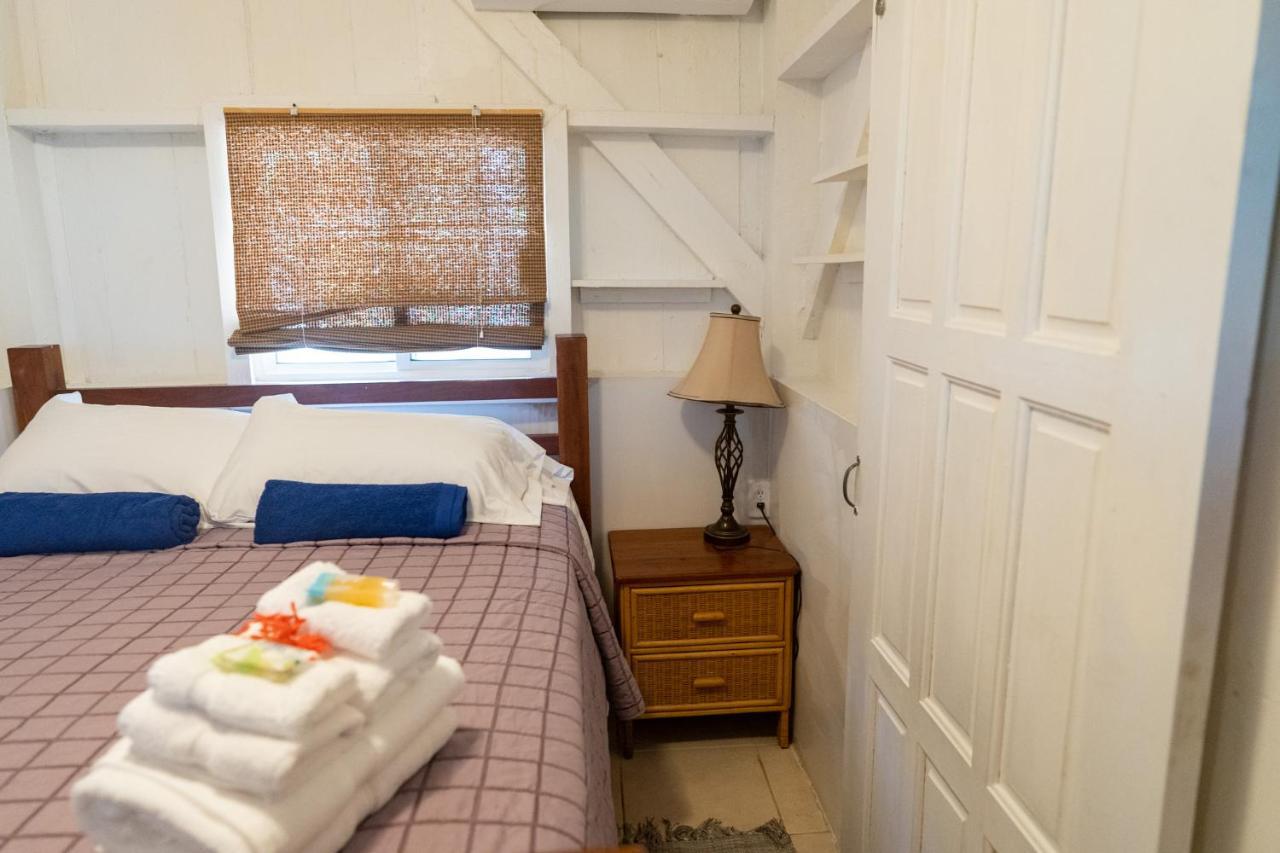 Hummingbirds Cabins Caye Caulker Esterno foto